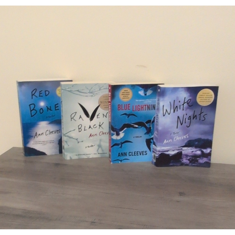 Ann Cleeves Shetland Island Mysteries PB Bundle Raven Black Blue Lightning +